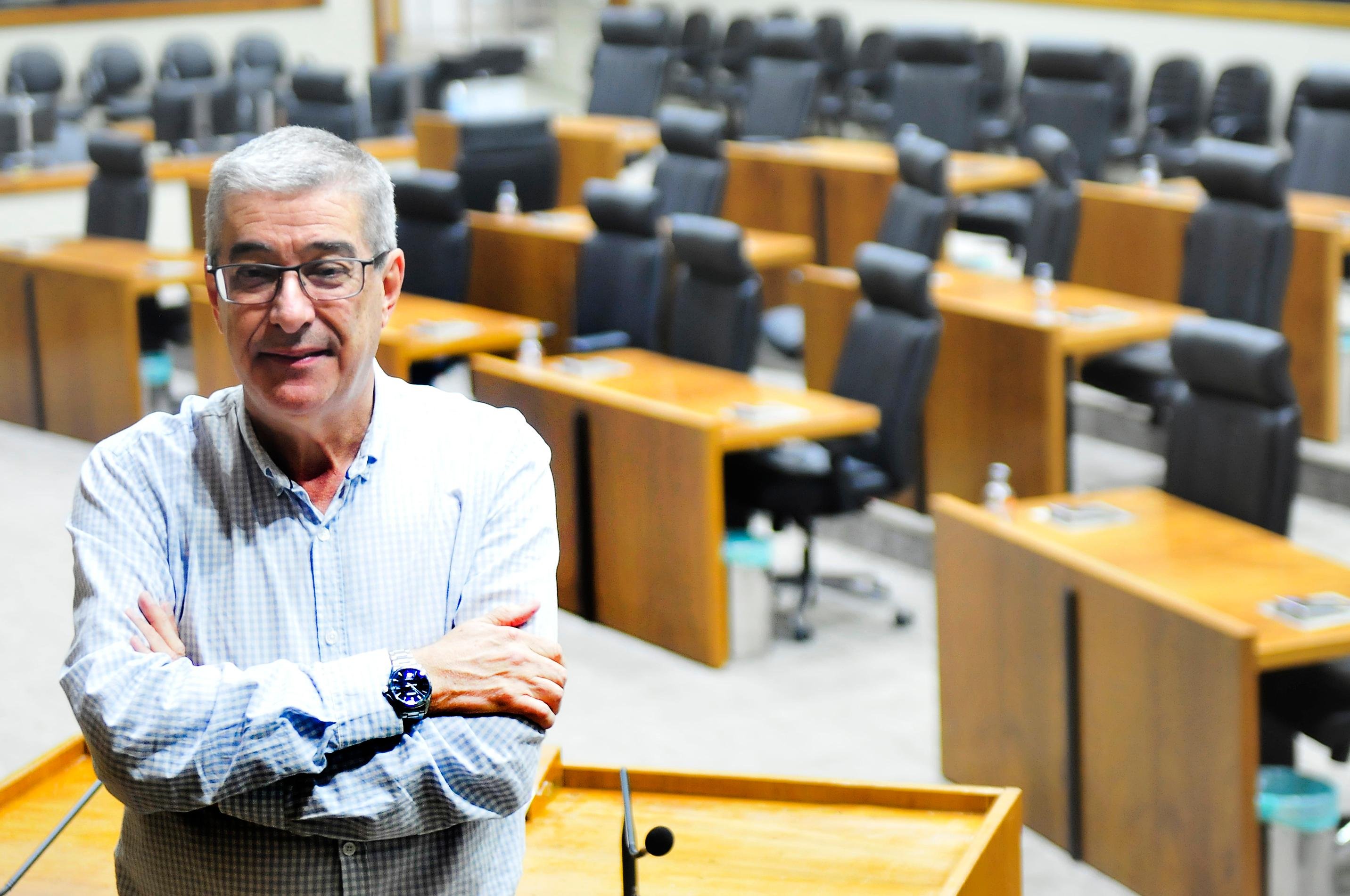 Luiz Afonso &eacute; o atual diretor legislativo, mas, por sua import&acirc;ncia, &eacute; chamado de 37&ordm; vereador