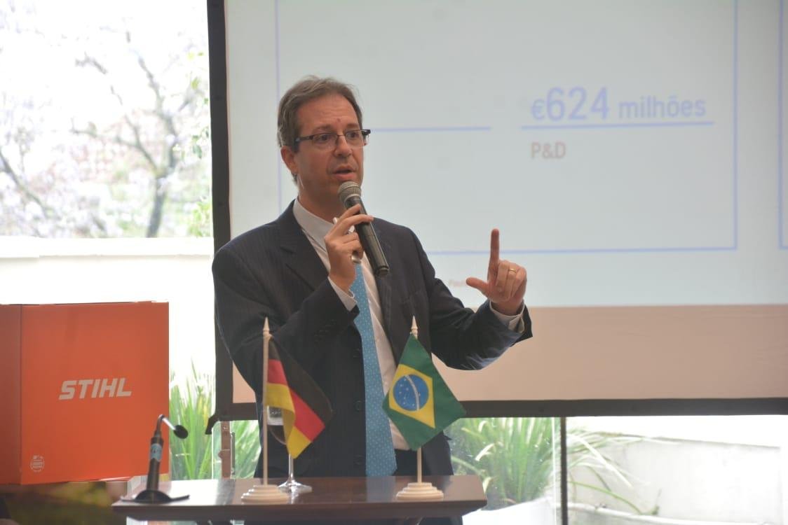 O presidente C&acirc;mara Brasil-Alemanha de S&atilde;o Paulo e  CEO da thyssenkrupp na Am&eacute;rica do Sul, Paulo Alvarenga, r ressaltou a necessidade de uma legisla&ccedil;&atilde;o que regulamente de forma eficaz o setor de energia limpa