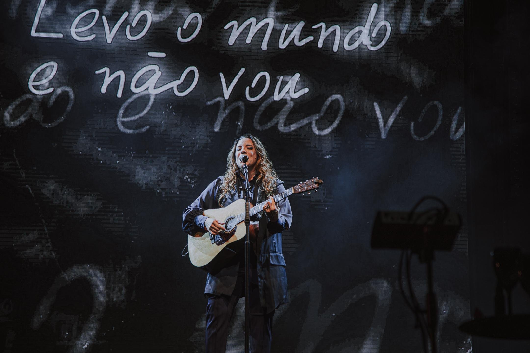 Ana Carolina canta as m&uacute;sicas de sua inspira&ccedil;&atilde;o, C&aacute;ssia Eller