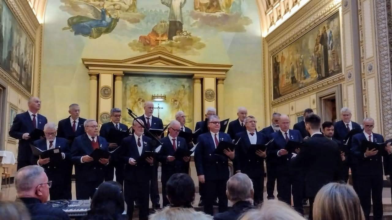 o Coro Masculino do Centro Cultural 25 de Julho ser&aacute; o anfitri&atilde;o da noite deste s&aacute;bado