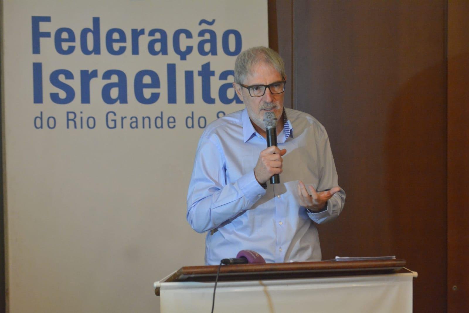 O c&ocirc;nsul-geral Rafael Erdreich ressaltou que a hist&oacute;ria de Israel j&aacute; sofreu muito ataques terroristas, mas pela primeira vez foi poss&iacute;vel visualizar um pouco da realidade