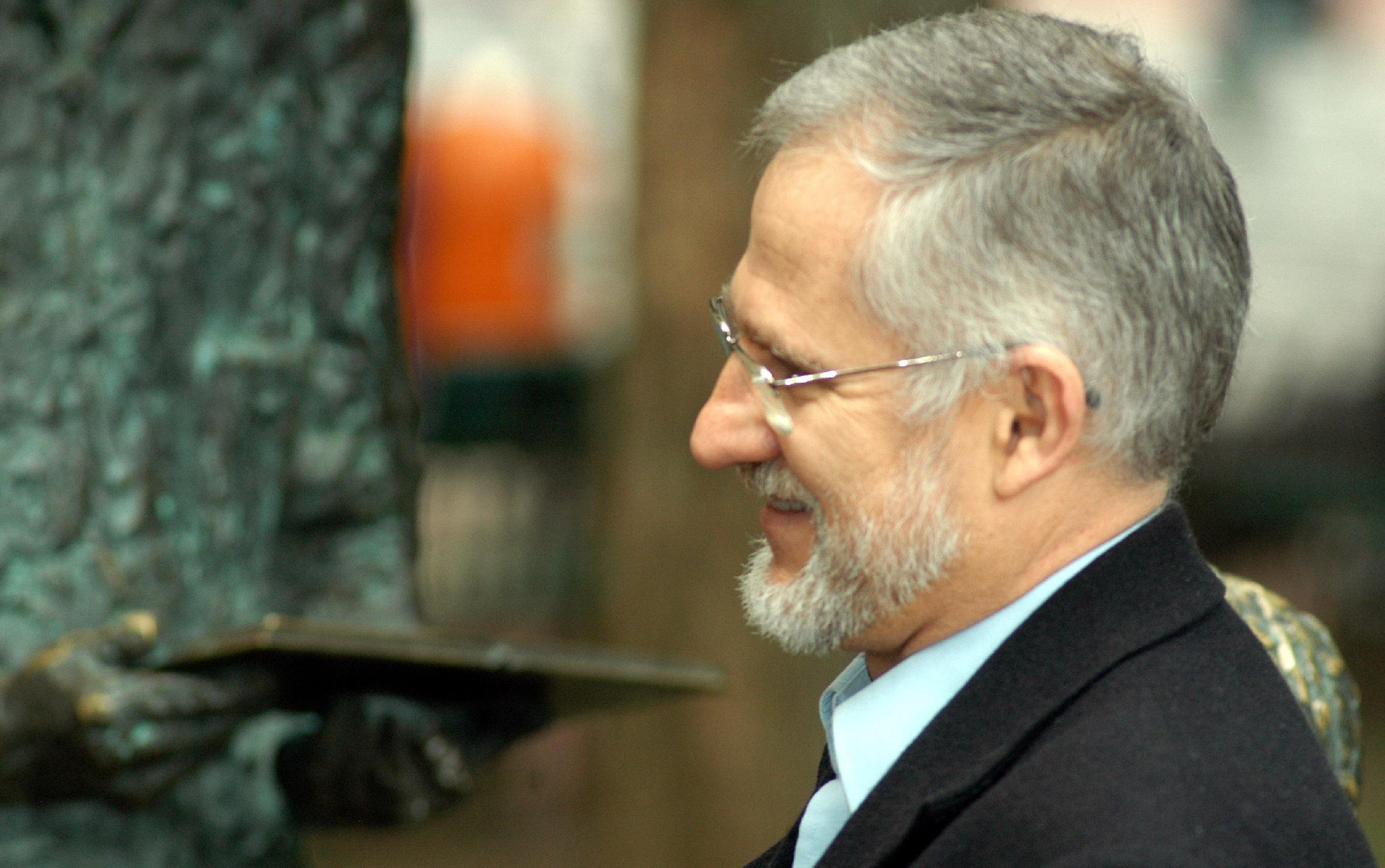 Escritor e professor Charles Kiefer foi patrono da Feira do Livro de Porto Alegre em 2008