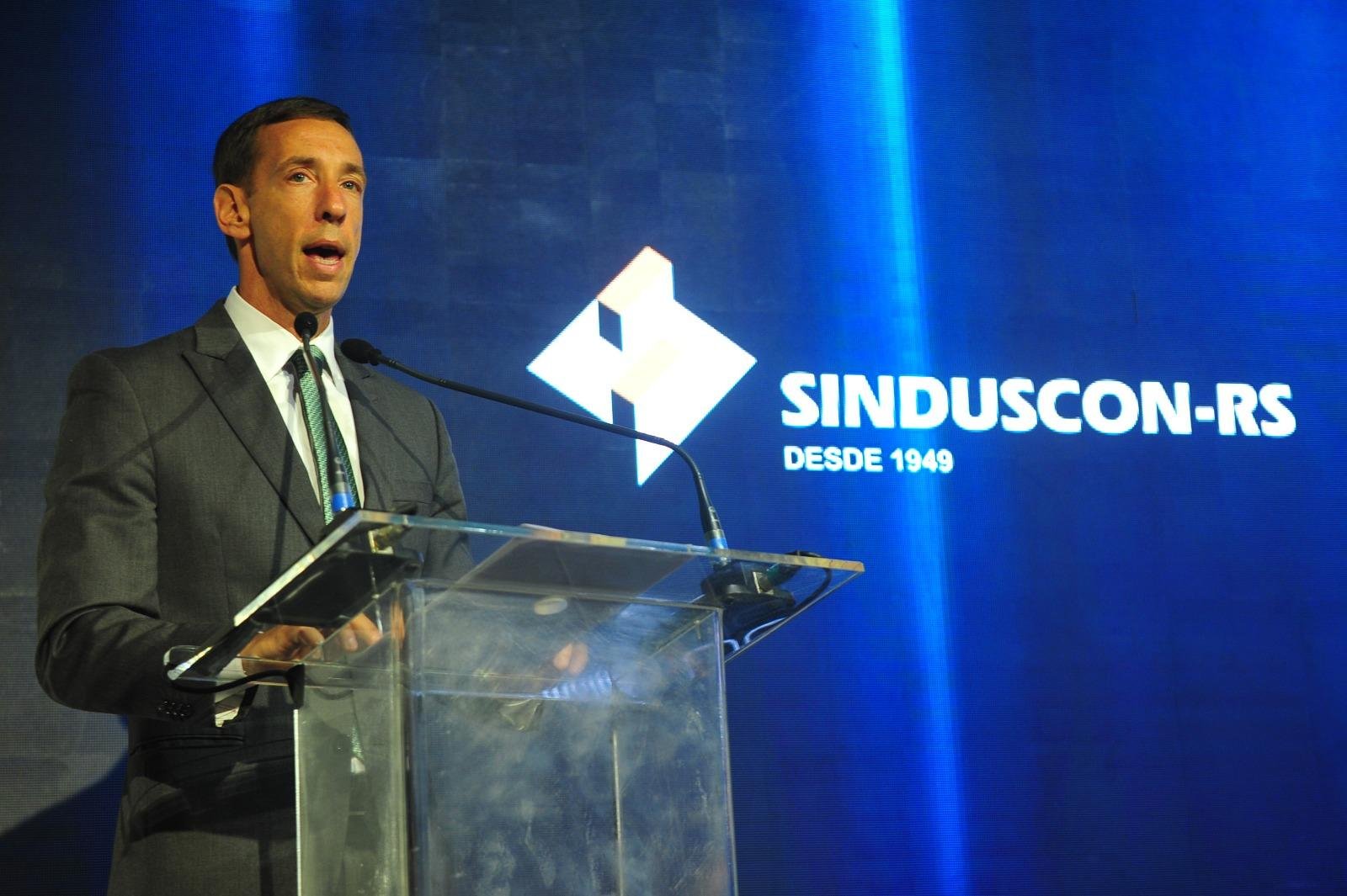 Diretor da Sinduscon-RS em seu discurso
