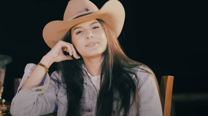 Na lista dos artistas mais ouvidos, a l&iacute;der foi a cantora Ana Castela que, segundo o Spotify, tamb&eacute;m foi a 93&ordf; artista no ranking global