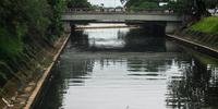 O Arroio Dilúvio tem 17 quilômetros de extensão e nascente em Viamão. Cerca de 12 quilômetros necessitam de limpeza e drenagem permanentes
