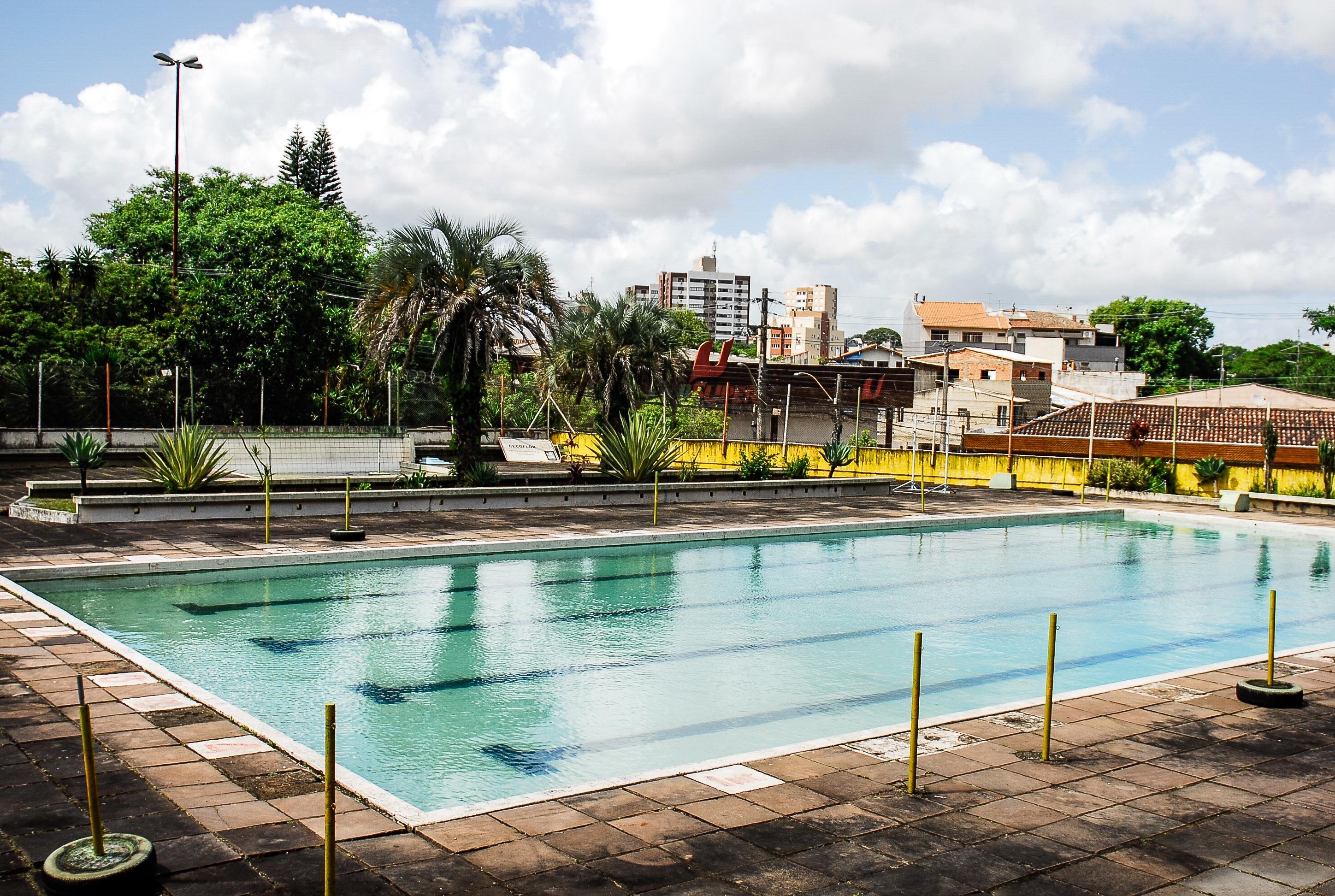Cecoflor, no bairro Cristo Redentor, j&aacute; est&aacute; cheia de &aacute;gua, mas &eacute; para treinamento de agentes