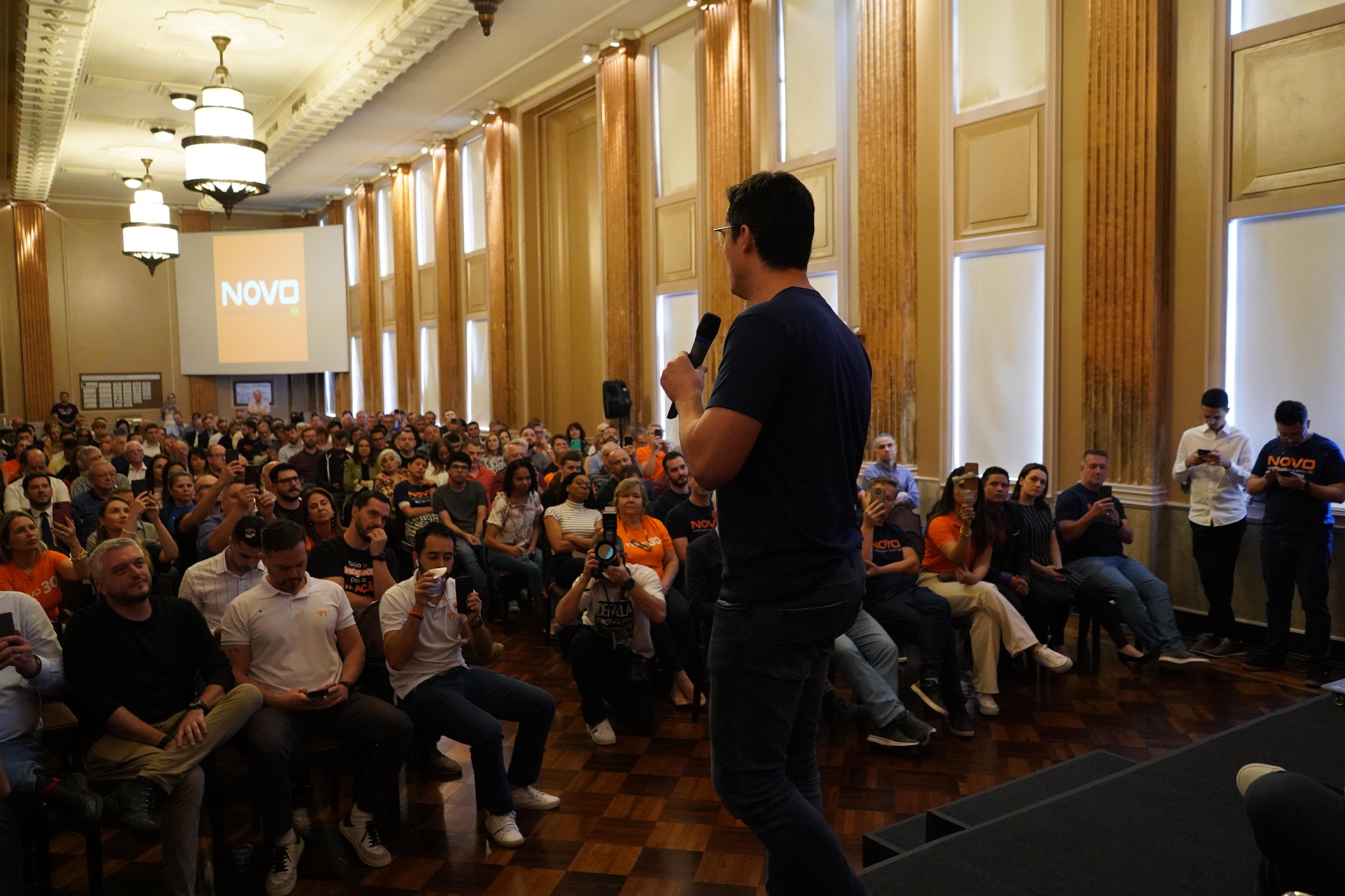 Deltan Dallagnol durante evento em Porto Alegre