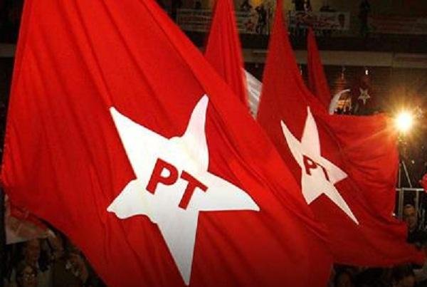 PT ga&uacute;cho pro&iacute;be alian&ccedil;as com partidos favor&aacute;veis a impeachment