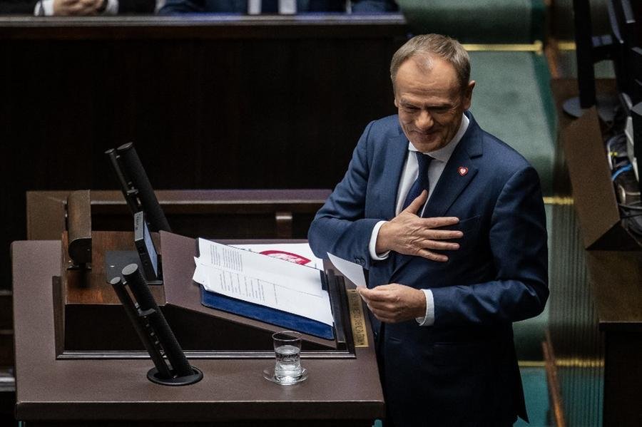 Tusk afirmou que a ajuda &agrave; Ucr&acirc;nia, devastada pela guerra, ser&aacute; uma prioridade de seu governo