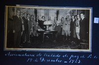 Fotografia exposta é a da assinatura do Tratado de Paz, em 14 de dezembro de 1923