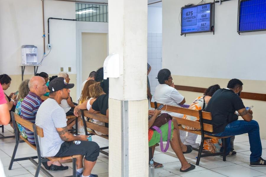 Apesar do &iacute;ndice de mais de 160% de lota&ccedil;&atilde;o, a Secretaria de Sa&uacute;de de Porto Alegre diz que os atendimentos est&atilde;o dentro da m&eacute;dia