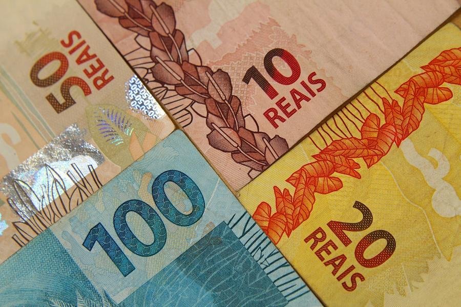 Multas a empresas que descumprirem reforma tribut&aacute;ria come&ccedil;am em 2027