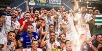 Jogadores do Atlântico comemoram o título da Liga Futsal de 2023