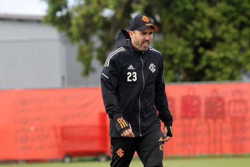 Inter aguarda resposta de Coudet