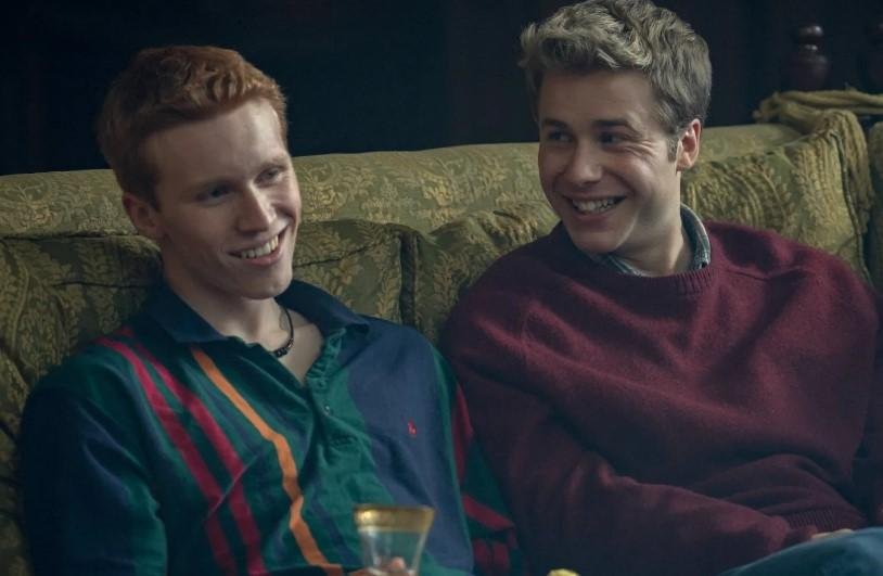 Pr&iacute;ncipe Harry (Luther Ford) e Pr&iacute;ncipe William (Ed McVey) na s&eacute;rie