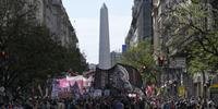 Buenos Aires sob protesto contra o governo de Javier Milei
