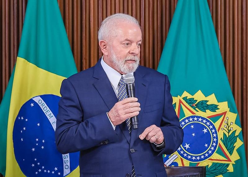Governo compra tapete de R$ 114 mil e sof&aacute; de R$ 65 mil para Lula e Janja