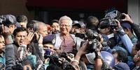 Yunus e outras três pessoas foram imediatamente colocados em liberdade sob fiança enquanto aguardam a apelação