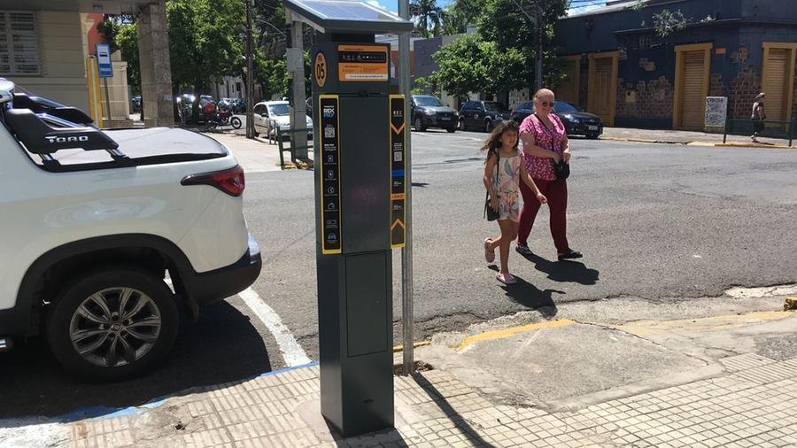 Parqu&iacute;metros instalados facilitam o dia a dia dos condutores uruguaianenses