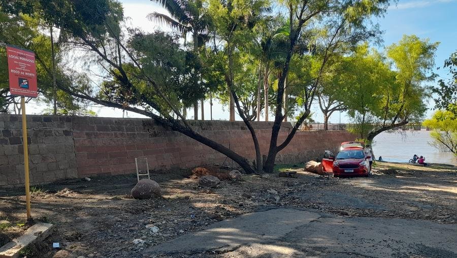 Praia da Santinha no centro de Uruguaiana oferece riscos graves a populares