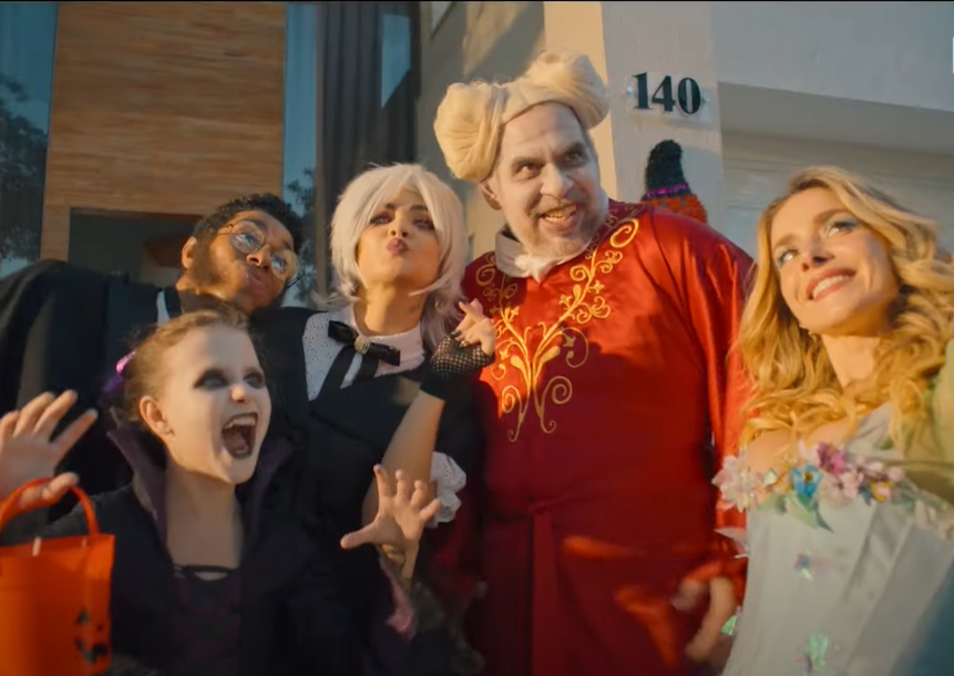 O filme&nbsp;tem no elenco principal nomes como Leandro Hassum, R&ocirc;mulo Arantes Neto, Edson Celulari, Mel Maia e Monique Alfradique