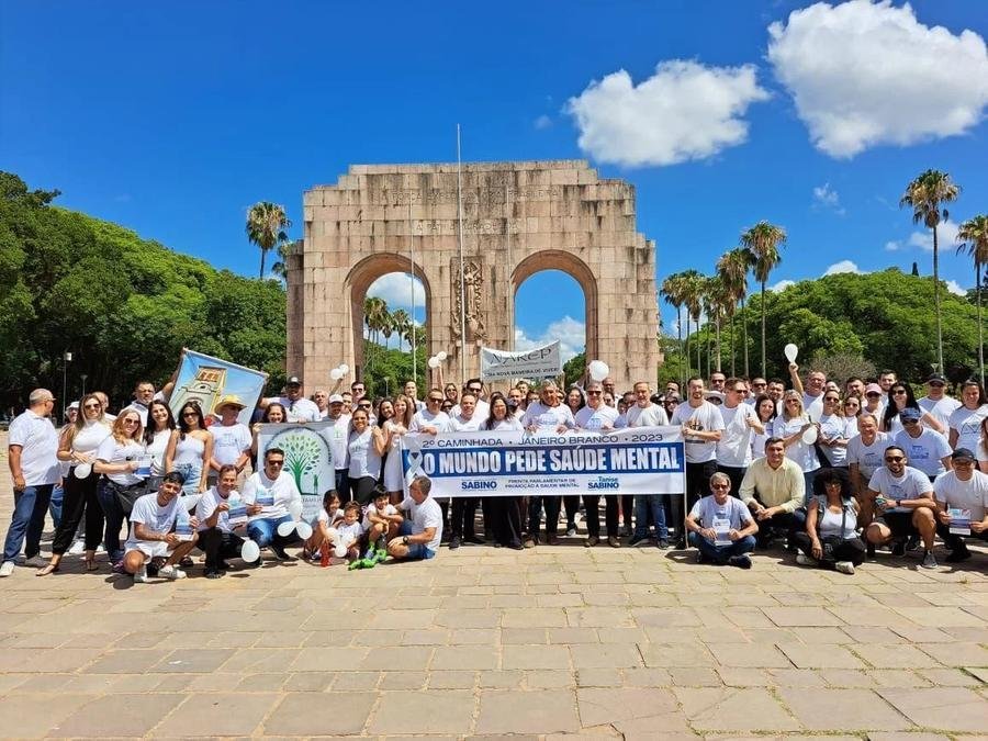 Em 2022, um bom n&uacute;mero de pessoas participou da Caminhada do Janeiro Branco