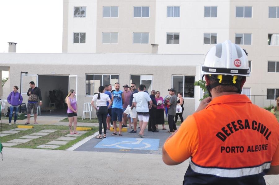 Galeria de fotos de pr&eacute;dio que apartamento explodiu