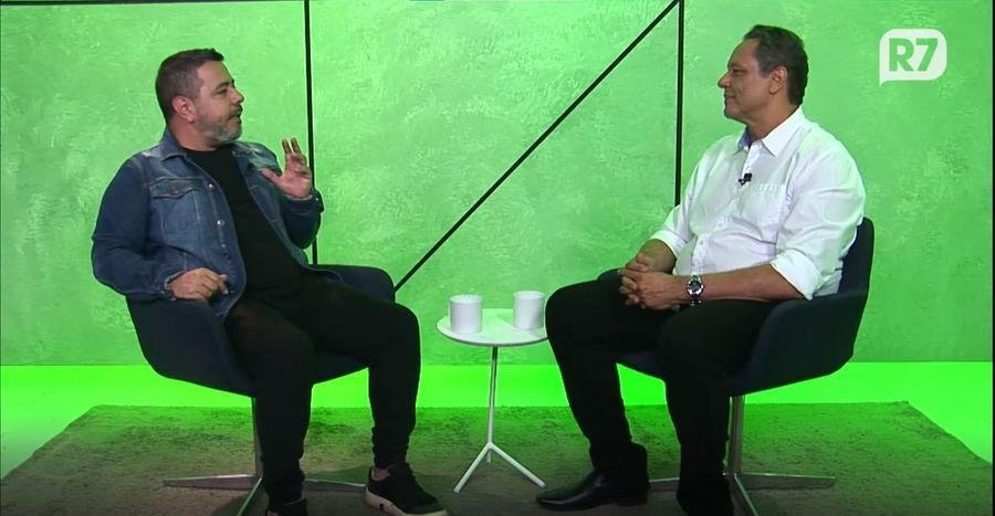 O convidado de Cosme R&iacute;moli, desta ter&ccedil;a-feira, para seu canal no YouTube, &eacute; o rep&oacute;rter esportivo Marco Aur&eacute;lio Souza