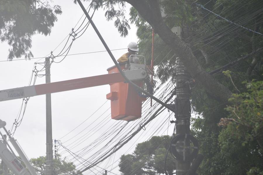 Deputados do PT querem inciar ano legislativo com CPI sobre problemas no fornecimento de energia