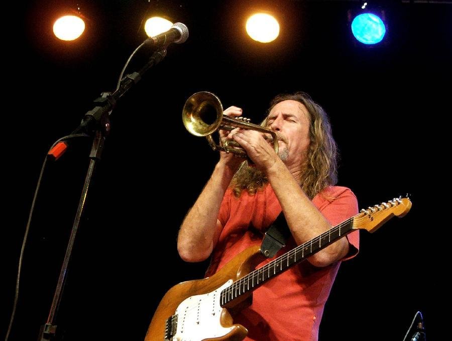 Greg Wilson, vocalista e guitarrista do Blues Et&iacute;licos