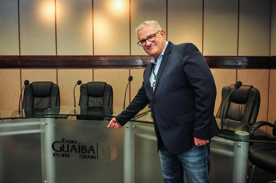 Renato Martins se junta a equipe da R&aacute;dio Gua&iacute;ba