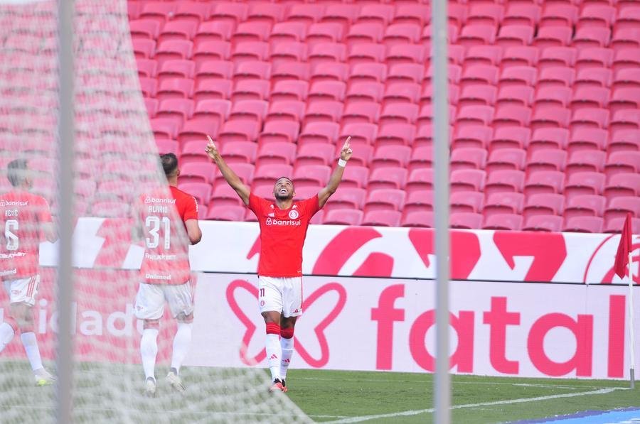 Wanderson faz gol da vit&oacute;ria contra o Avenida