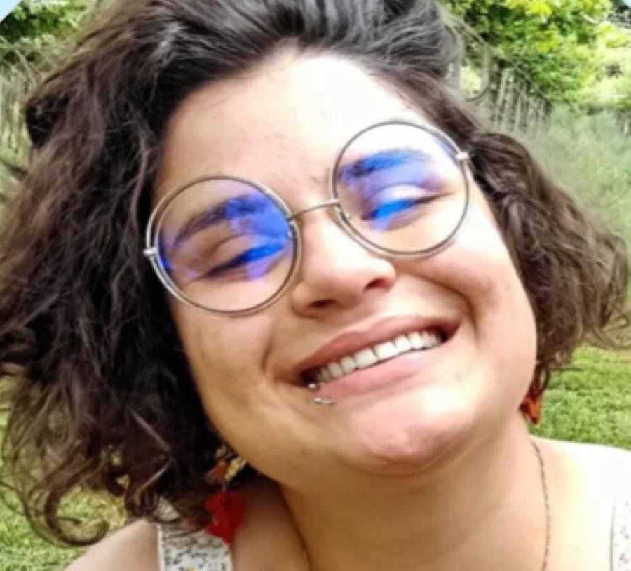Sarah Silva Domingues,&nbsp;de 28&nbsp;anos,&nbsp;foi baleada e morta quando fazia trabalho de campo na Ilha das Flores