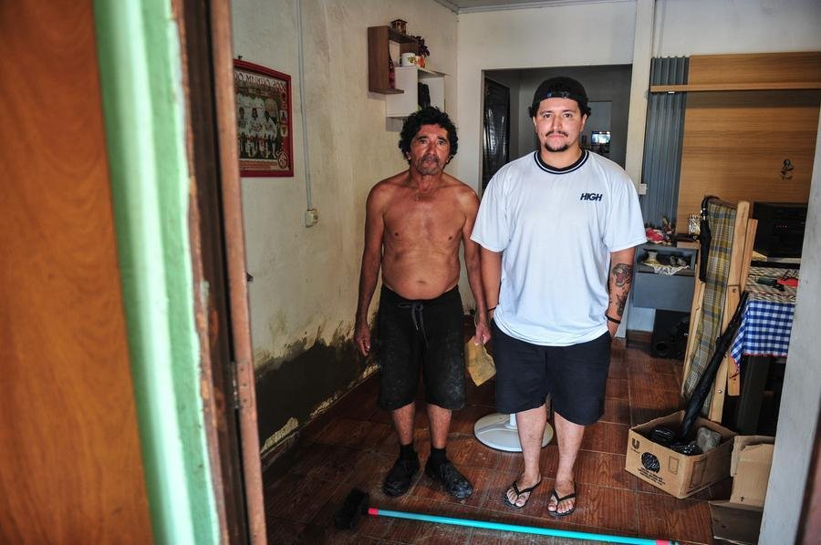 Francisco, ao lado do filho Diego, precisou ser encaminhado &agrave; UPA do munic&iacute;pio
