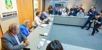 Eduardo Leite recebeu prefeitos da Granpal no Piratini nesta quinta-feira