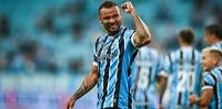 Grêmio: gol de JP Galvão causa alívio dentro e fora de campo