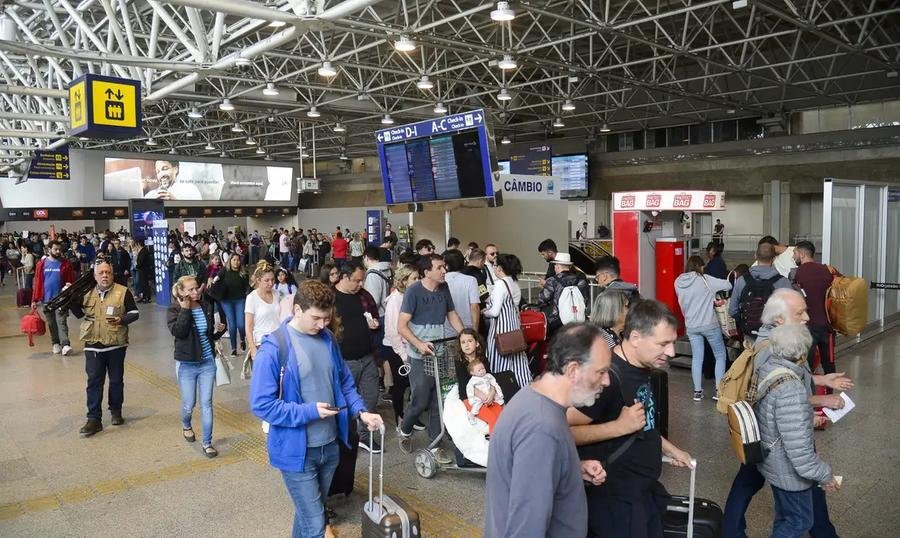 Queda de 1,13% no grupo Transportes se deve ao recuo das passagens a&eacute;reas