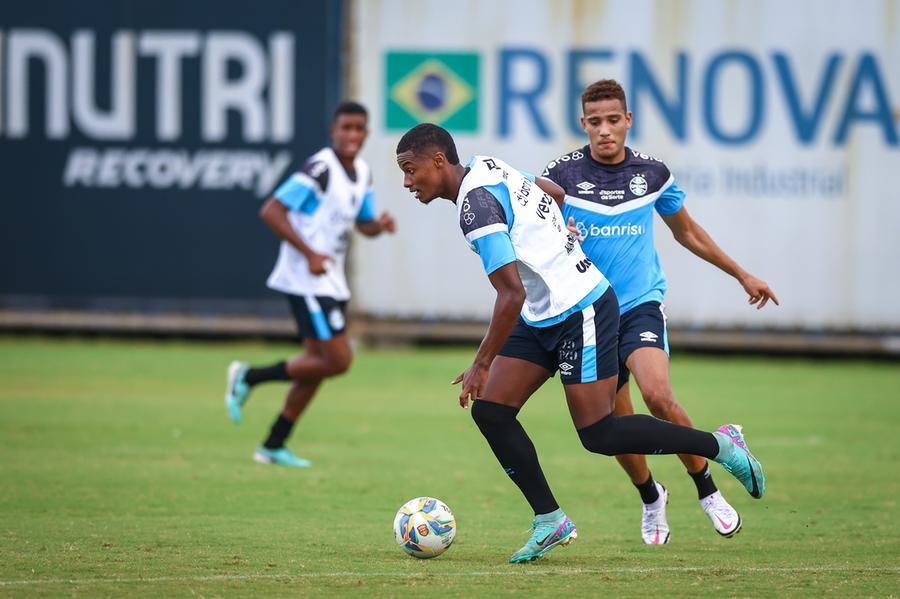 Reservas do Gr&ecirc;mio vencem por 2 a 0 time da Copinha em jogo-treino