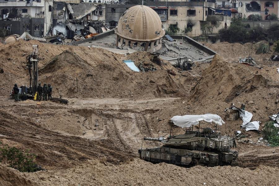 Hamas afirma que est&aacute; examinando propostas de cessar-fogo com Israel