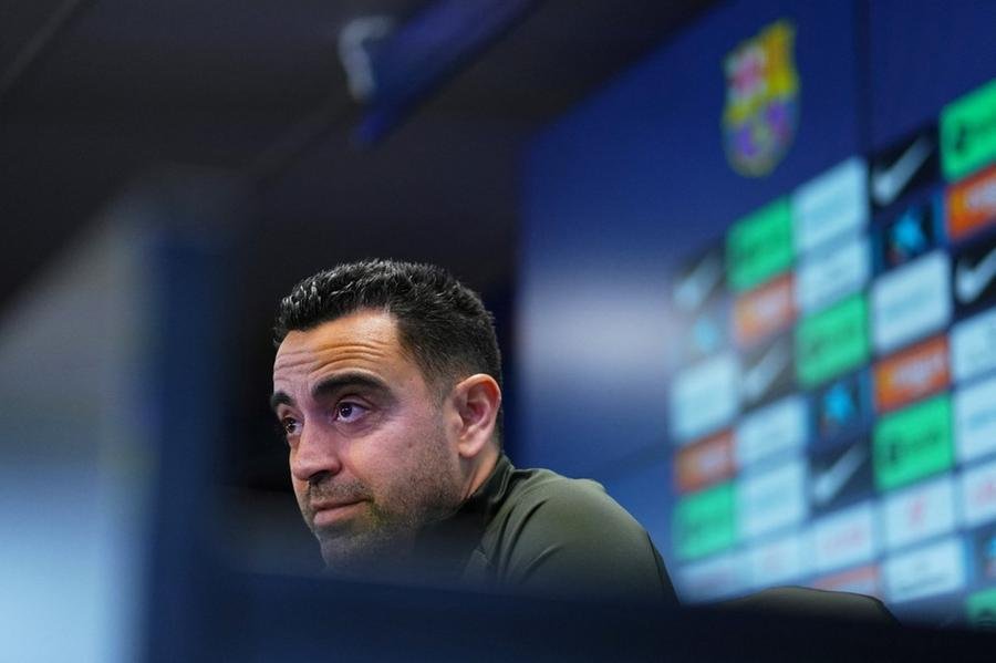 Xavi diz n&atilde;o ver problema em Rafa M&aacute;rquez se candidatar ao seu cargo no Barcelona