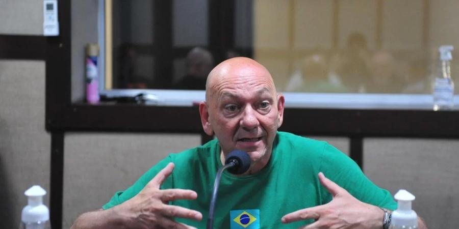 Segundo acusa&ccedil;&atilde;o, Hang amea&ccedil;ou despedir funcion&aacute;rios e fechar lojas em caso de vit&oacute;ria de Haddad