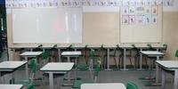 Urgência para garantir a presença do professor em sala de aula justifica uma contratação rápida