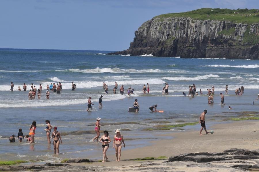 Calor permanecer&aacute;, mas n&atilde;o ser&aacute; de temperaturas altas