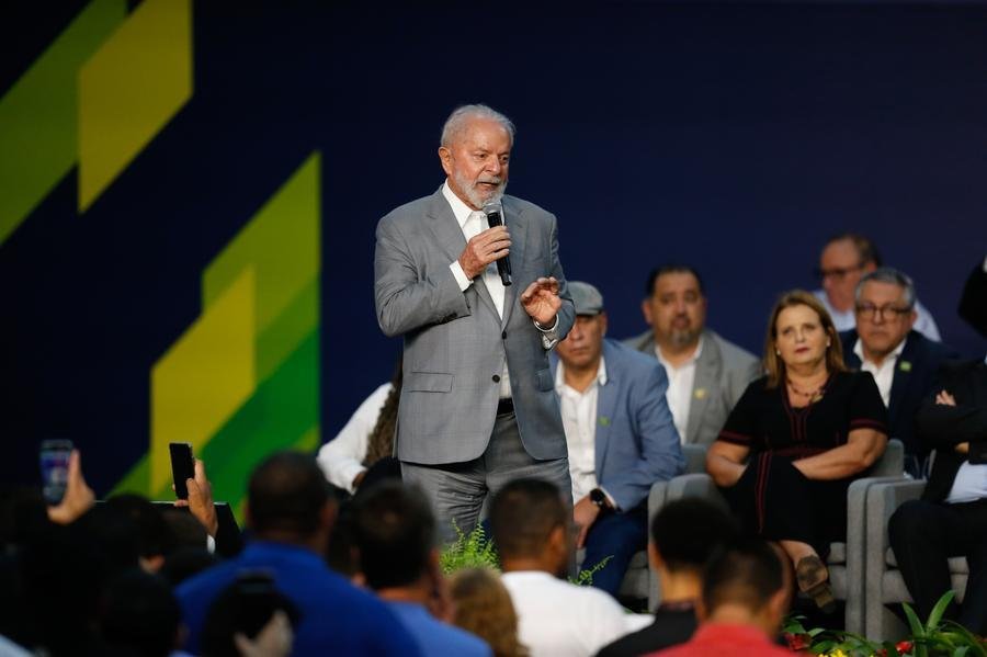 Lula participou de cerim&ocirc;nia na f&aacute;brica da Volkswagen, em S&atilde;o Bernardo do Campo
