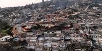 Em Valparaíso, o fogo destruiu milhares de casas