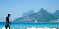Mais de um terço da população brasileira deve fazer turismo no verão até março, sendo boa parte desse público no carnaval