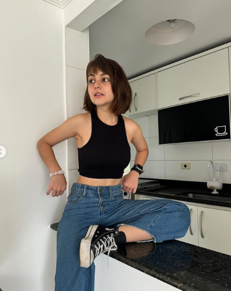 "N&atilde;o foi minha decis&atilde;o contar nada, nunca quis que ningu&eacute;m soubesse. Achei que poderia levar para o caix&atilde;o toda aquela dor e, quando fui exposta, me senti extremamente vulner&aacute;vel", disse a artista