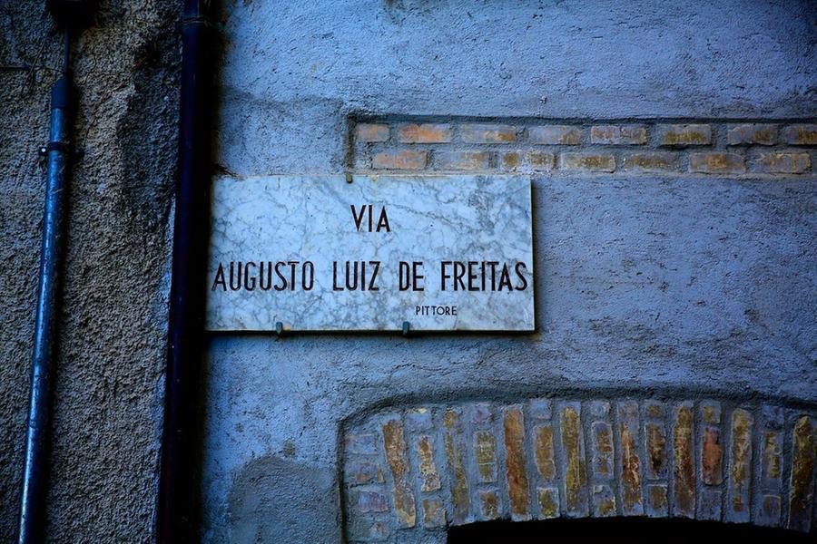 Obra de Augusto Luiz de Freitas.
