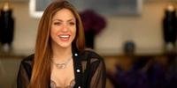 A super estrela colombiana Shakira lança novas canções