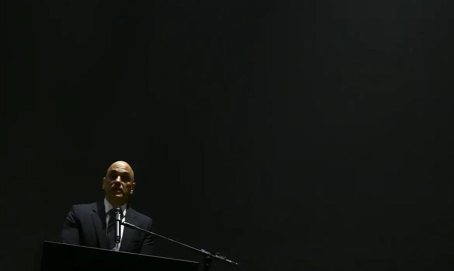 Moraes havia proibido os alvos da opera&ccedil;&atilde;o de manter contato entre si "inclusive atrav&eacute;s de advogados&rdquo;